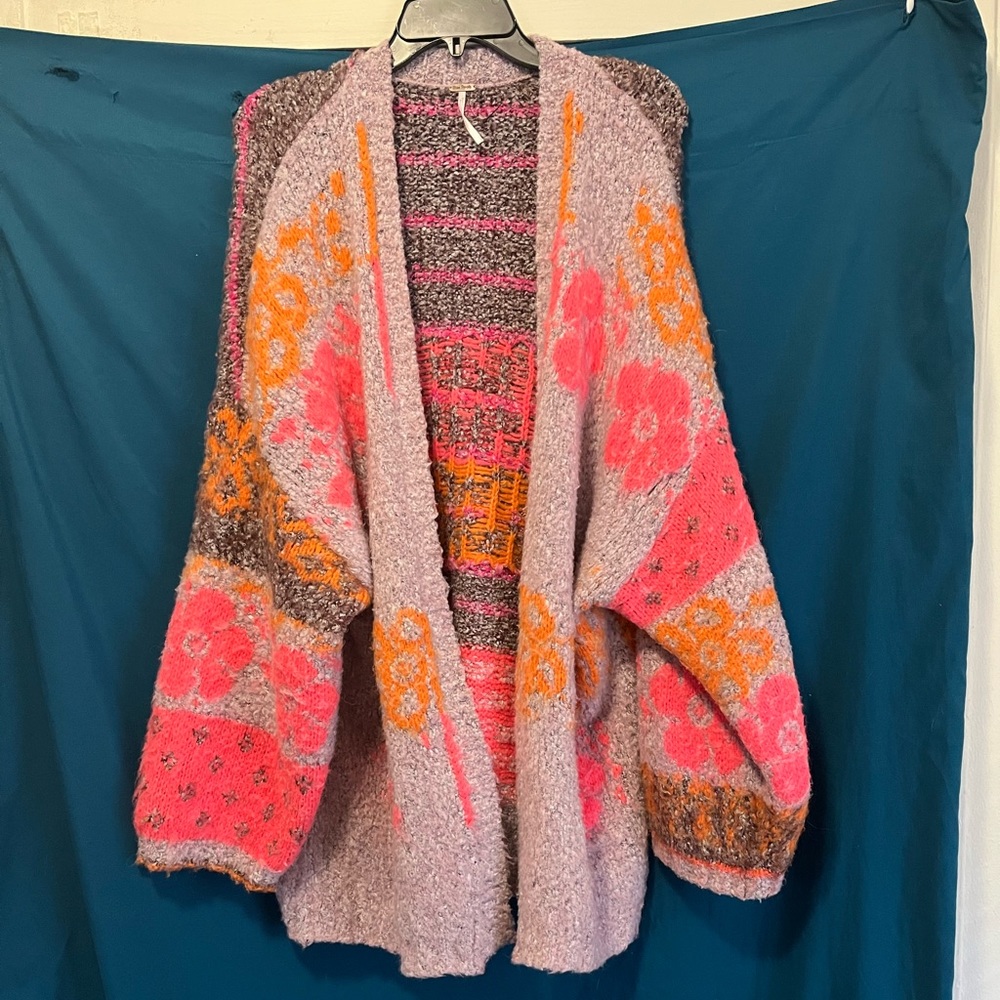 FREE PEOPLE “Gather Me Close” cardigan